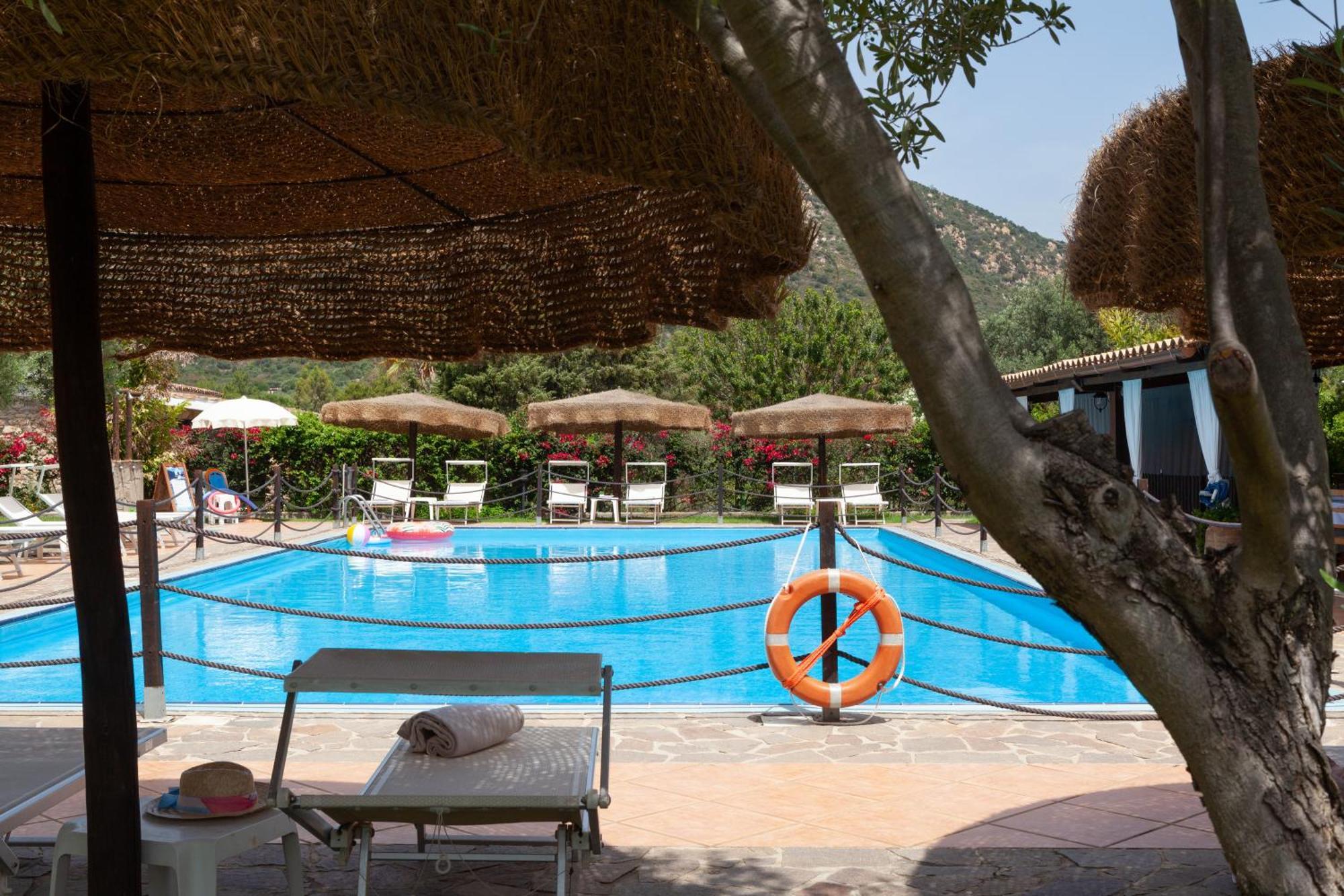 Ih Hotels Le Zagare Resort Villasimius Dış mekan fotoğraf